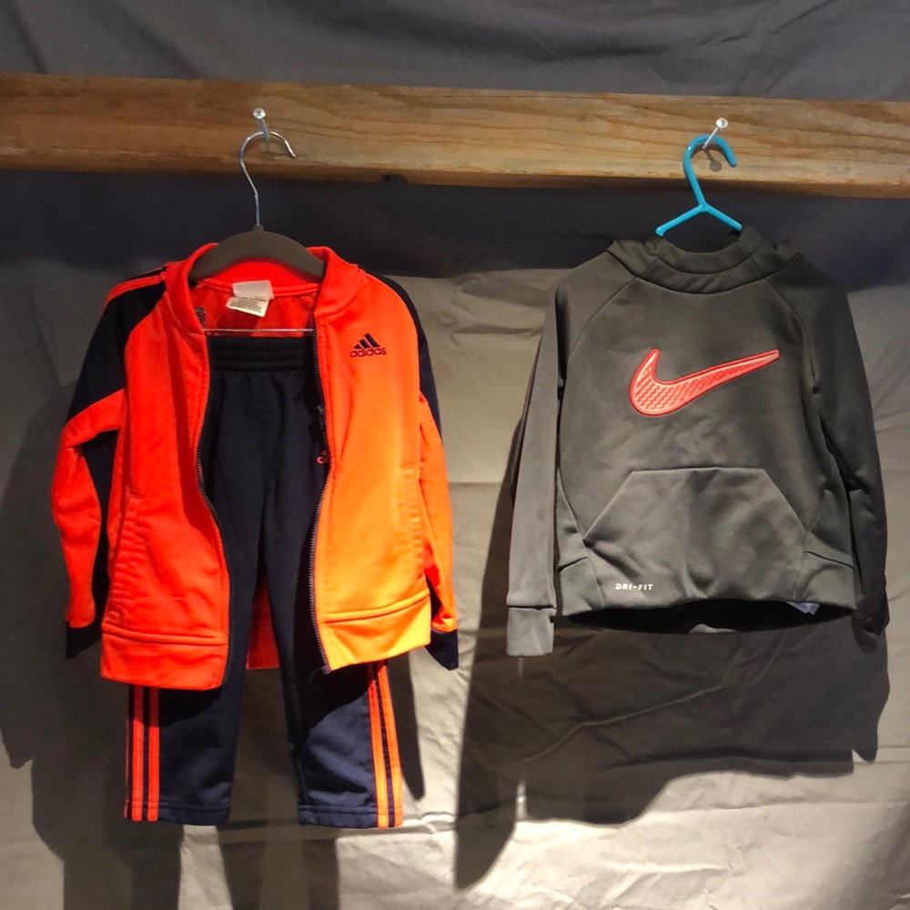 Track suit and a hoodie; (package deal)